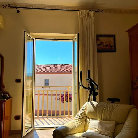 Piazzetta Nyaraló San Nico